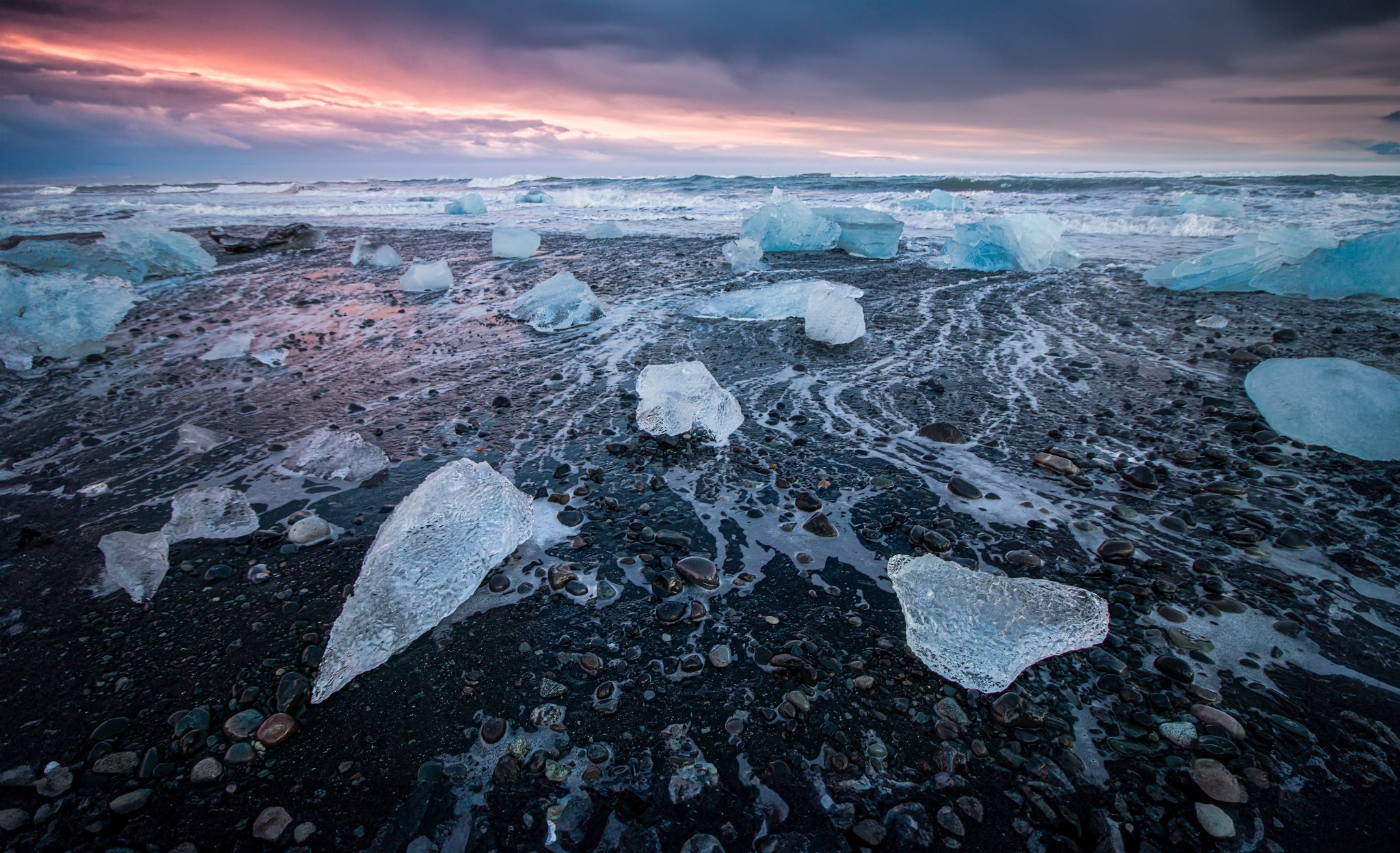 Diamond Beach (Ice on Black Sand)