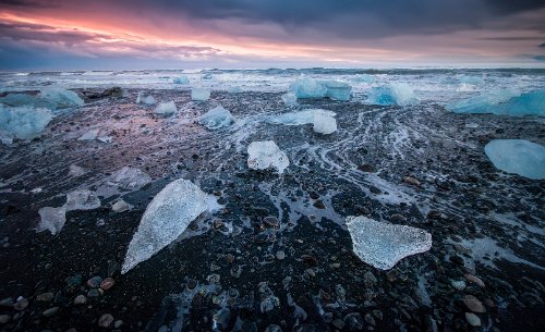 Diamond Beach (Ice on Black Sand)